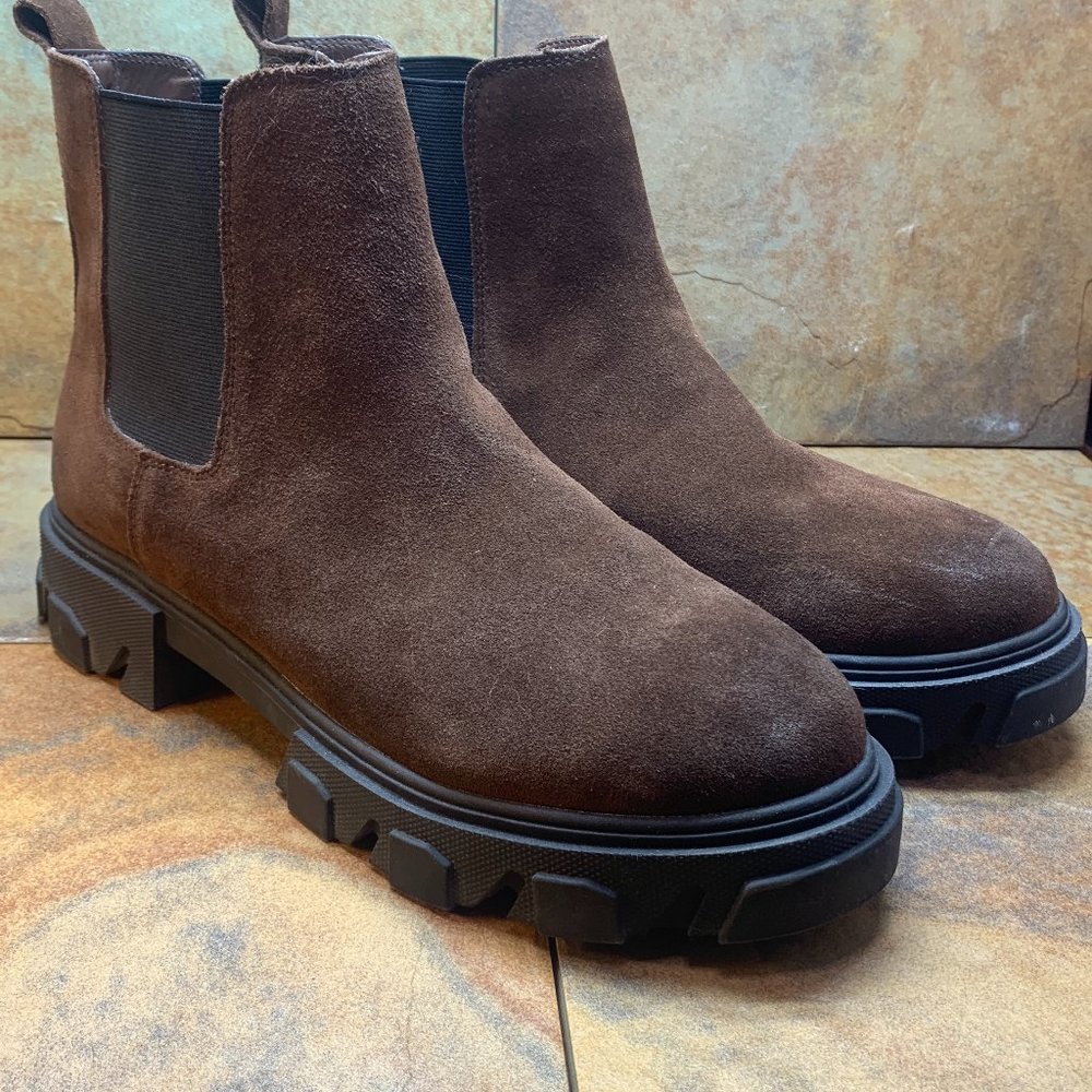 Urban Outfitters Womens Brown Round Toe Pull On Ankle Chelsea Boot Size 11